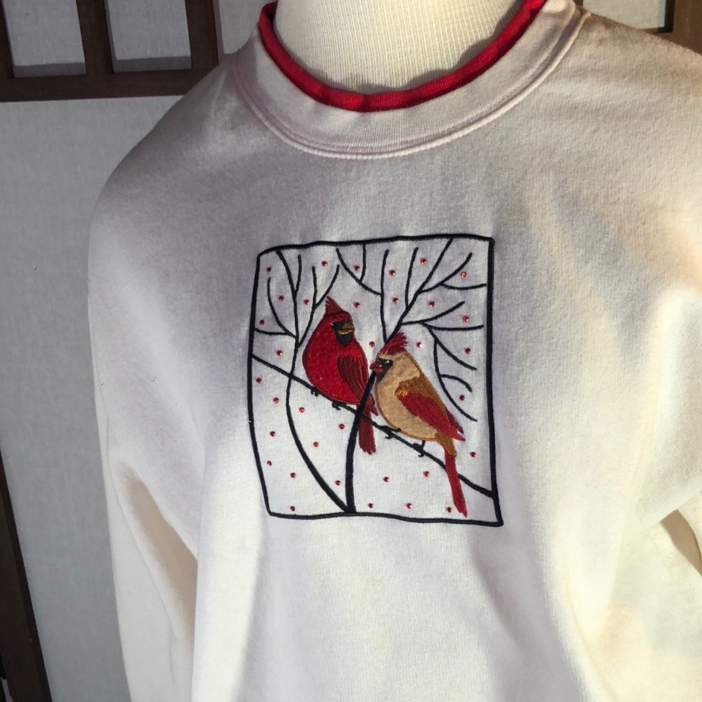 Vintage Sweatshirt with a cardinal couple on a branch with red sequins, sz med.